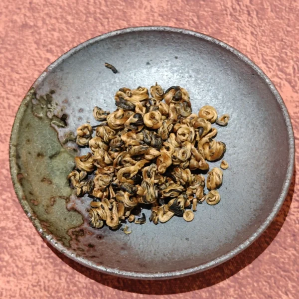 Yunnan Golden Snail - Dian Hong Jin Luo